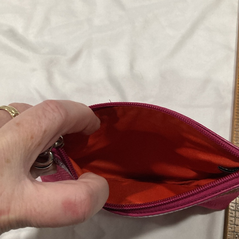 Fuchsia Pink New COACH Wristlet - Picture 5 of 5